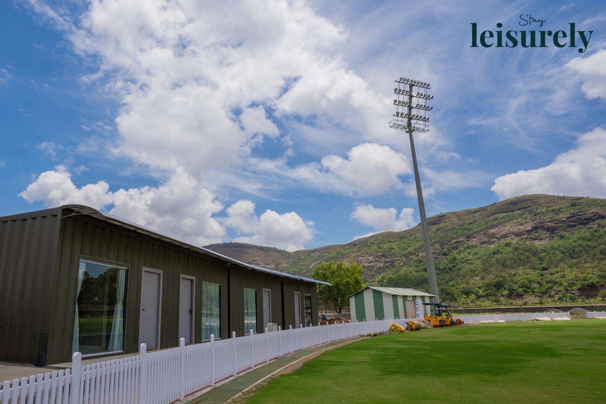 Stay Leisurely - Pavilion By The Hills, Lonavala - Stadium View Rooms Exteriér fotografie